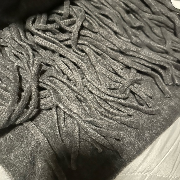 Lucky Brand Fringe Scarf - Picture 3 of 5